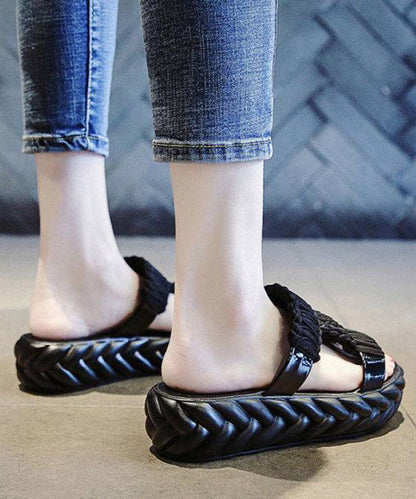 Elegantly Styled Sandals for Everyday Wear