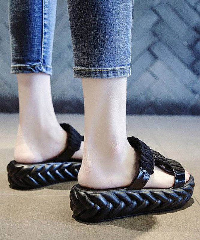 Elegantly Styled Sandals for Everyday Wear