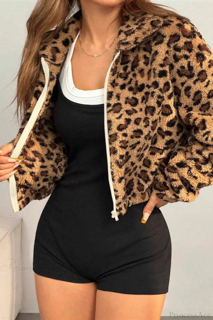Beautifully Finished Coat in a Timeless Design