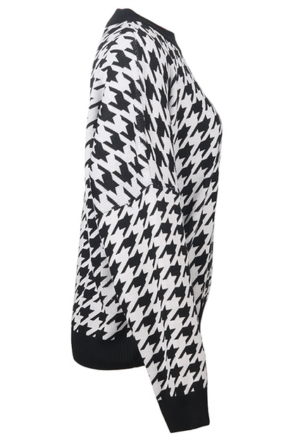 Beautifully Finished Sweater in a Timeless Design