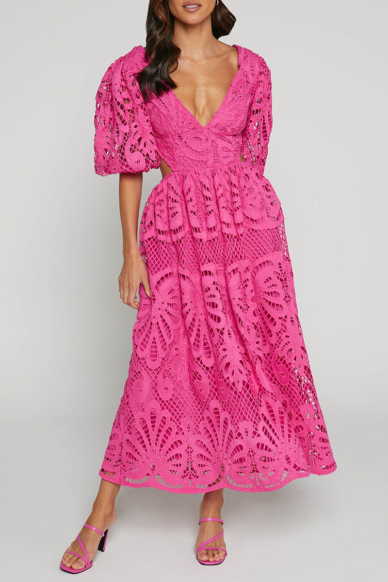 Beautifully Finished Dress in a Timeless Design