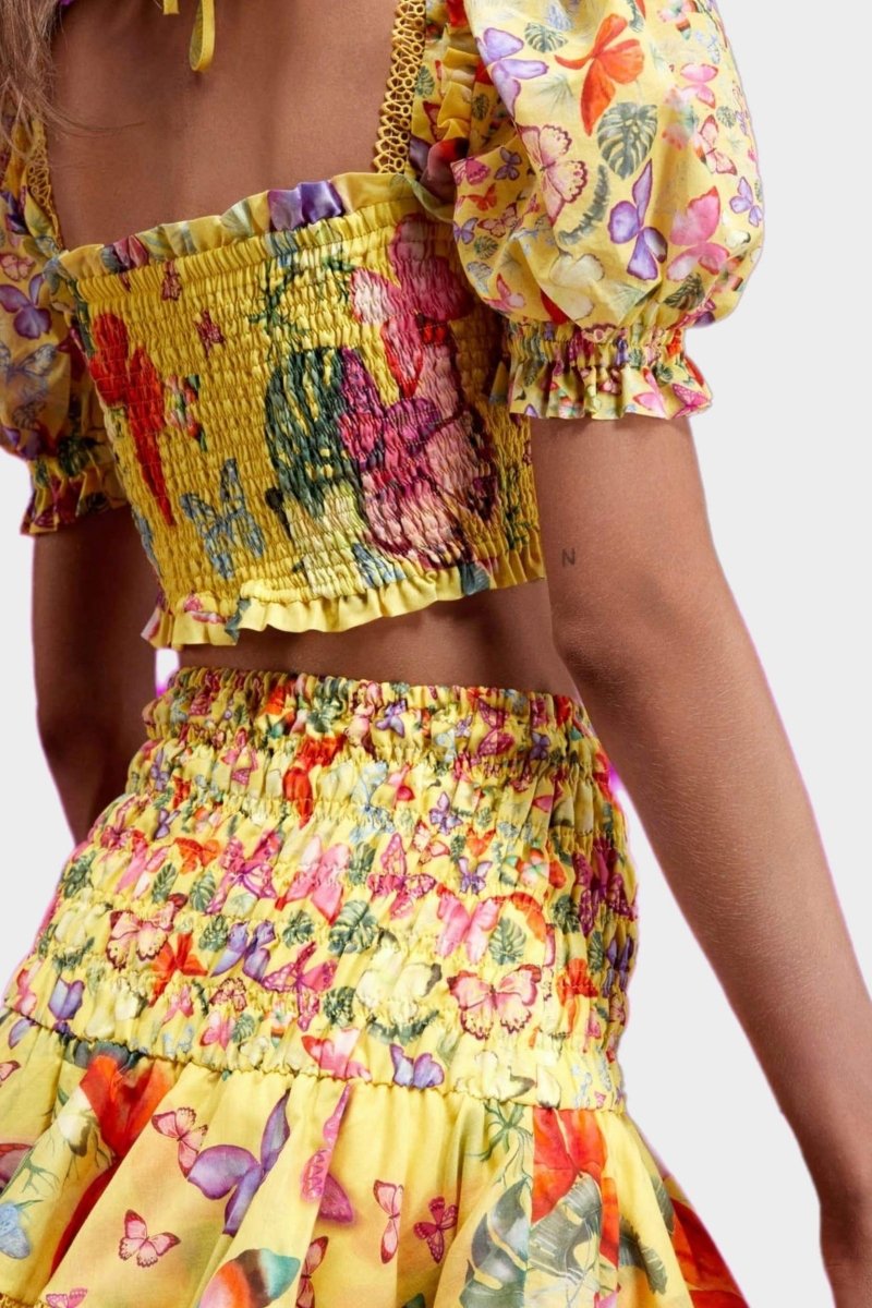 Gracefully Styled Garment for Any Occasion