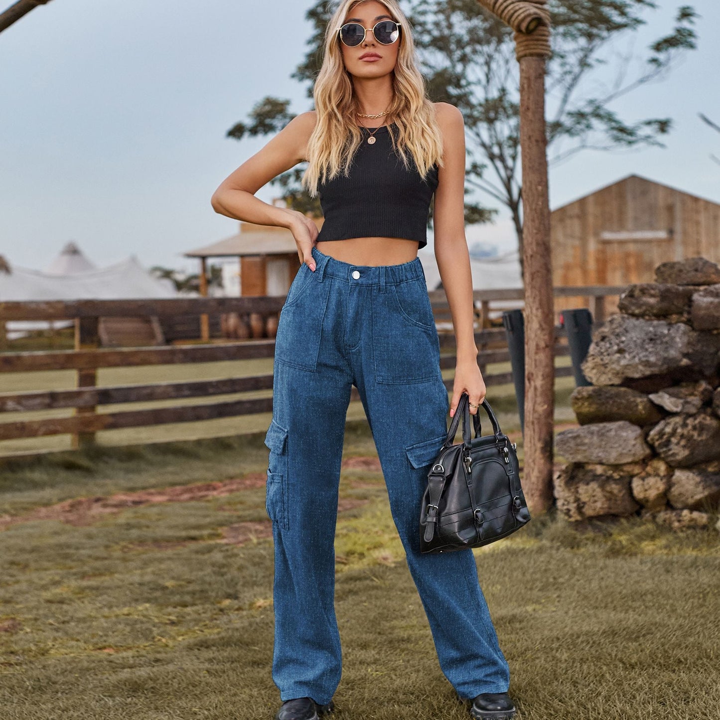 Polished Trousers with an Effortless Classic Look