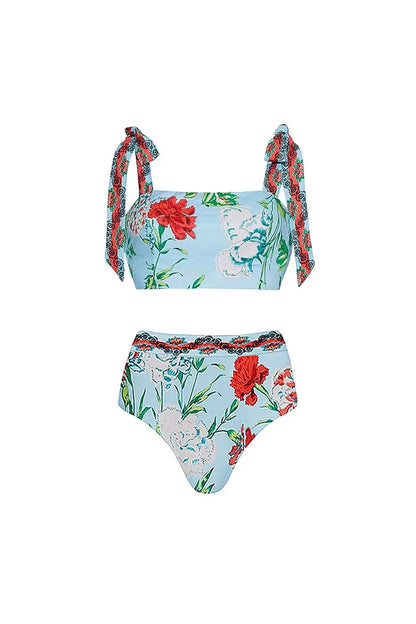 Effortlessly Elegant Bikini with a Timeless Design