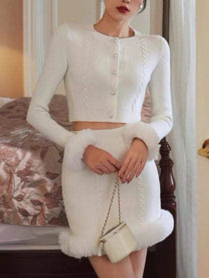 Classic Vintage Sweater with a Flattering Fit