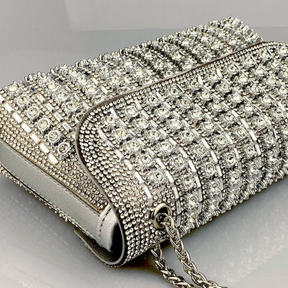 Classic Vintage Bag with a Flattering Fit