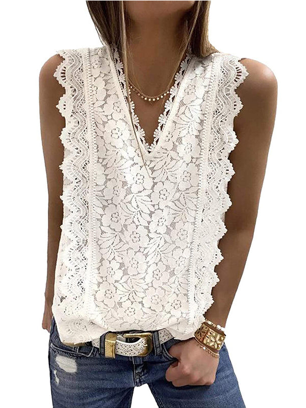 Effortlessly Elegant Top with a Timeless Design