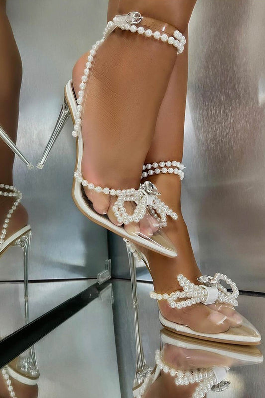 Well Tailored Heels with a Graceful Silhouette