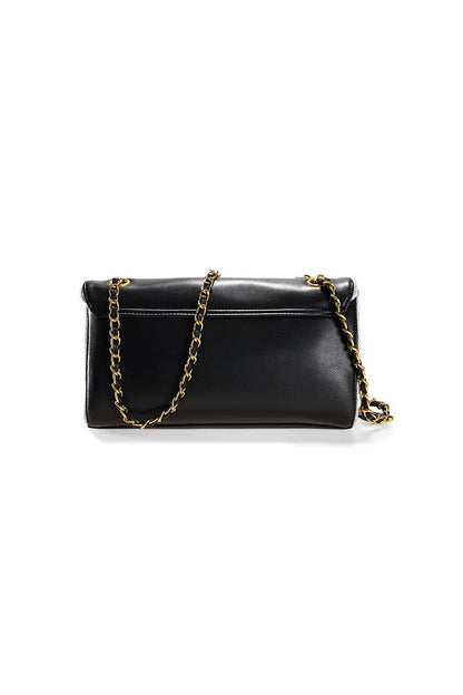 Gracefully Styled Bag for Any Occasion