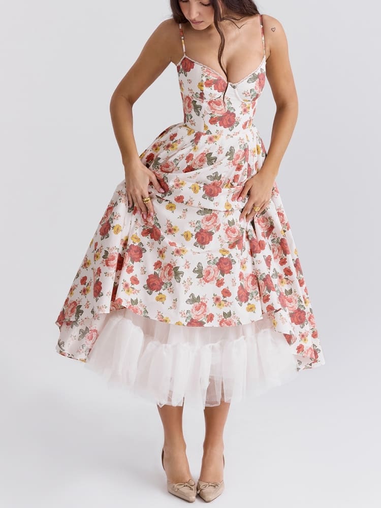 Gracefully Styled Dress for Any Occasion