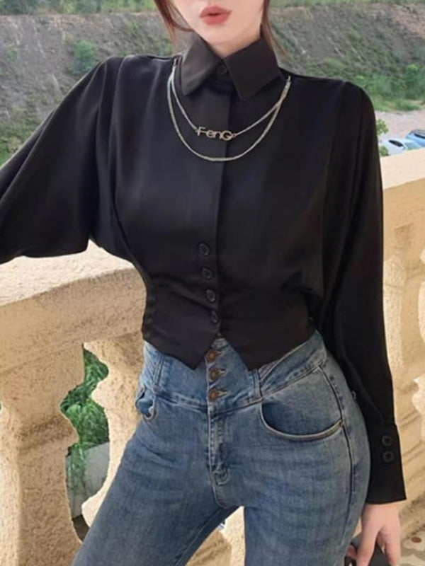 Beautifully Finished Blouse in a Timeless Design