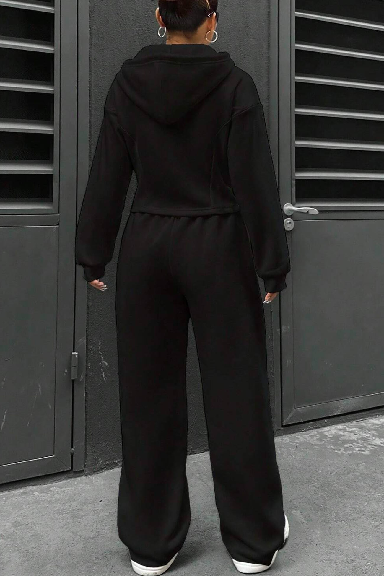 Beautifully Finished Pants in a Timeless Design