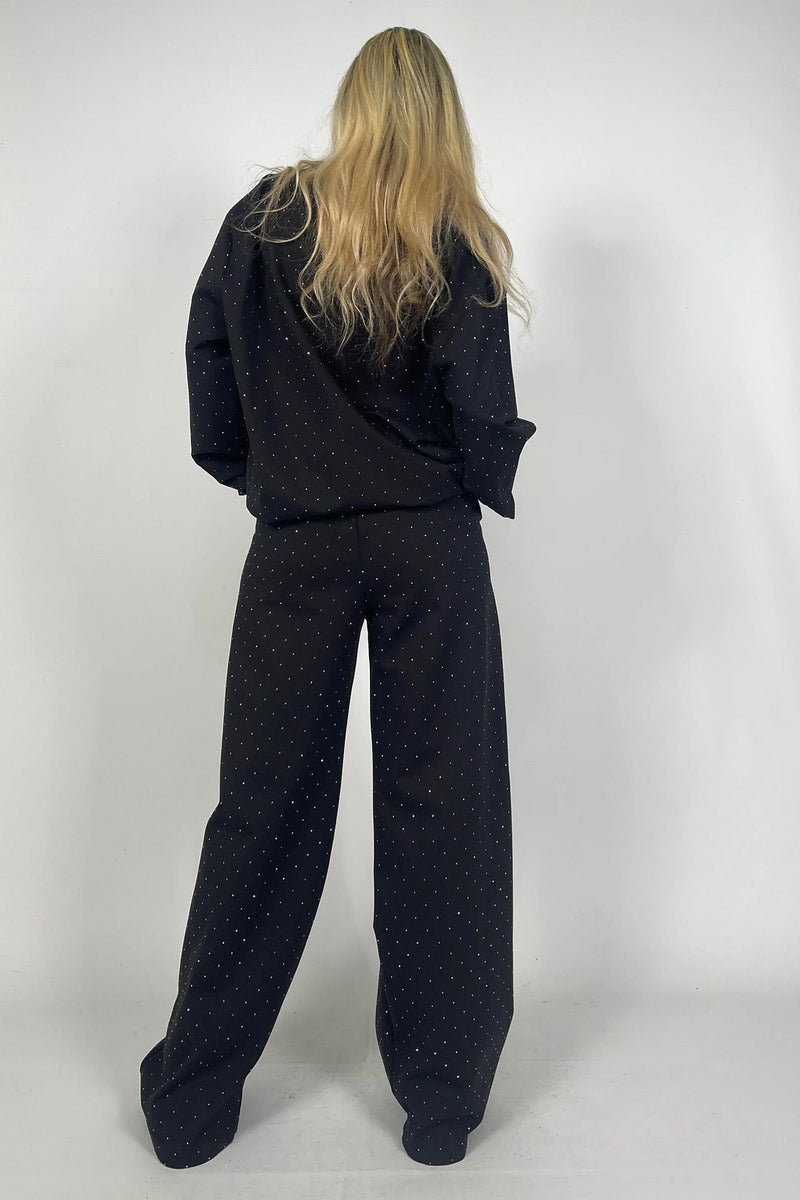 Well Tailored Shirt with a Graceful Silhouette