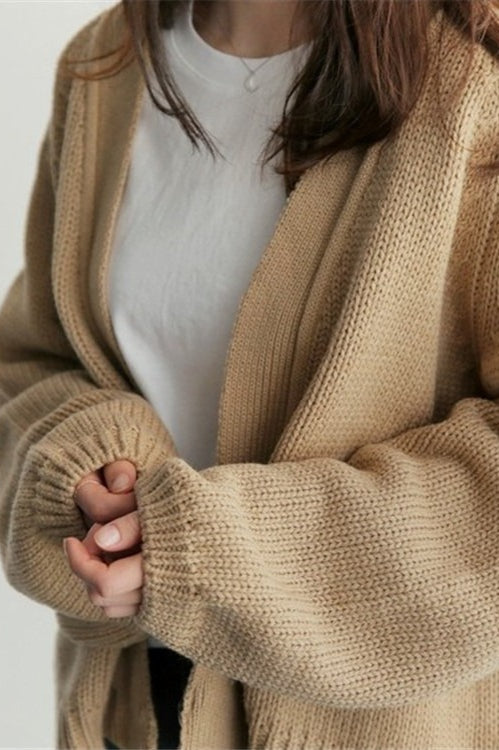 Effortlessly Elegant Cardigan with a Timeless Design