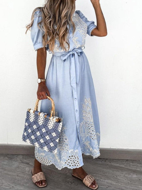 Beautifully Finished Dress in a Timeless Design