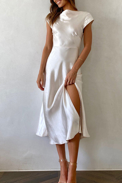 Effortlessly Elegant Dress with a Timeless Design