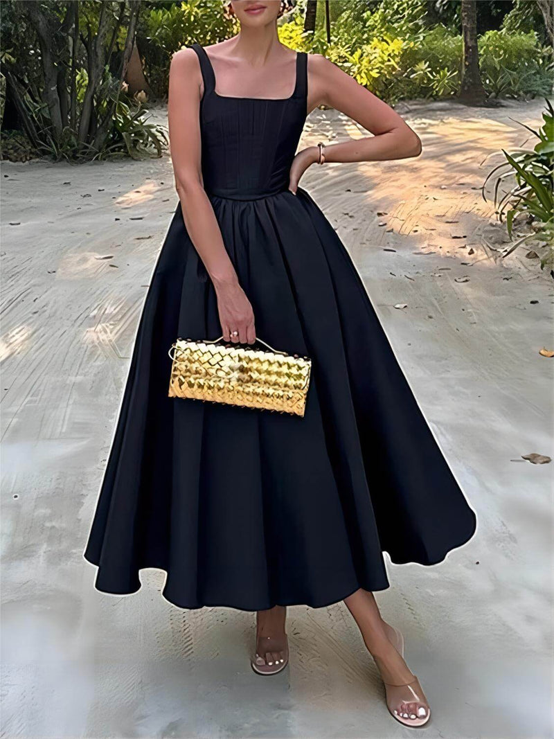 Effortlessly Elegant Dress with a Timeless Design