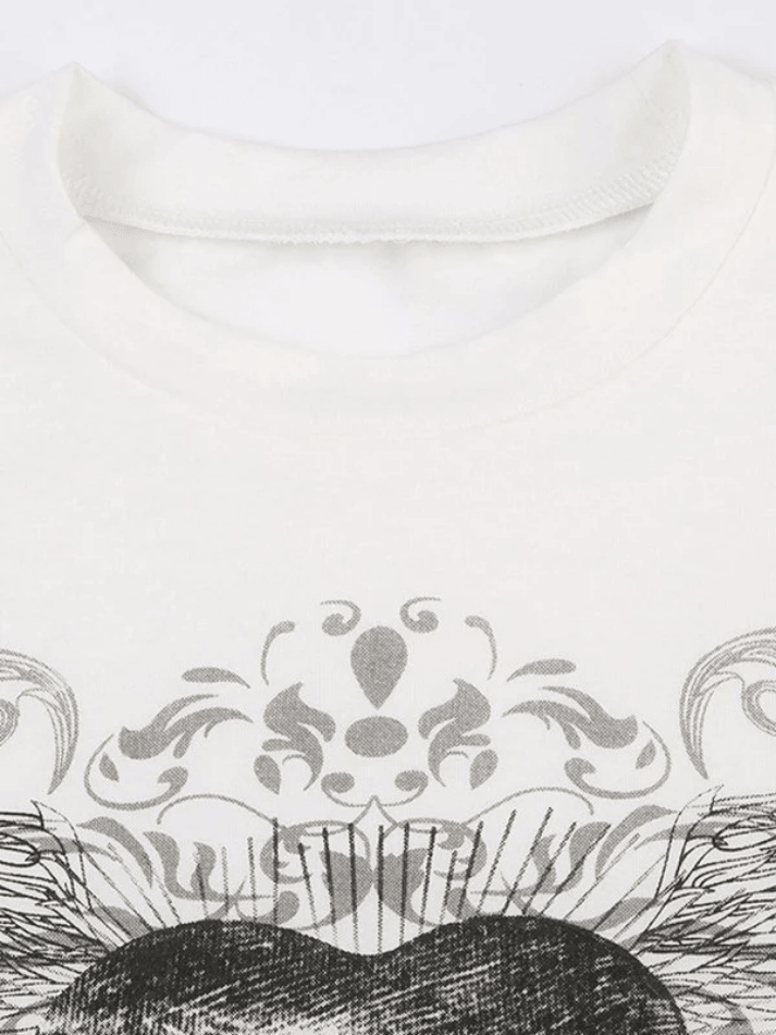 Effortlessly Elegant Garment with a Timeless Design