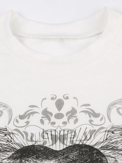 Effortlessly Elegant Garment with a Timeless Design