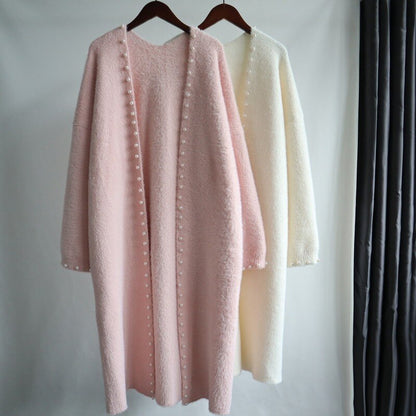Well Tailored Cardigan with a Graceful Silhouette