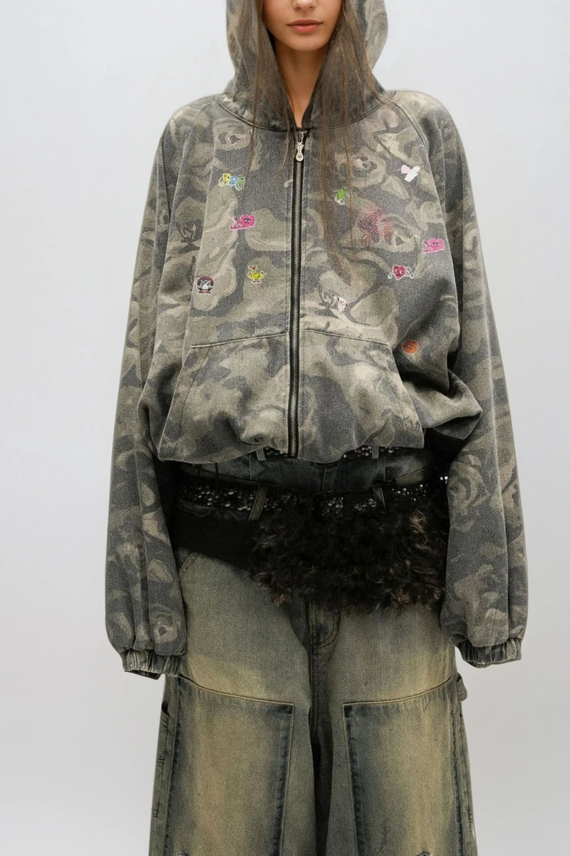 Gracefully Styled Jacket for Any Occasion
