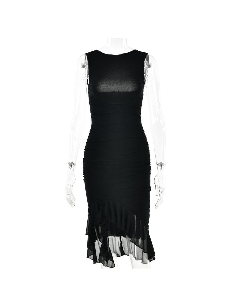Well Tailored Dress with a Graceful Silhouette