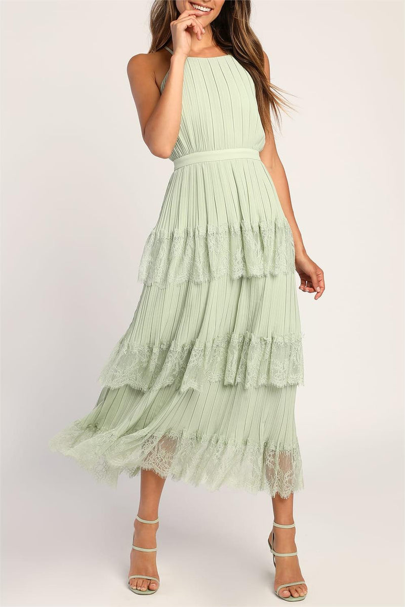 Beautifully Crafted Dress in a Classic Style