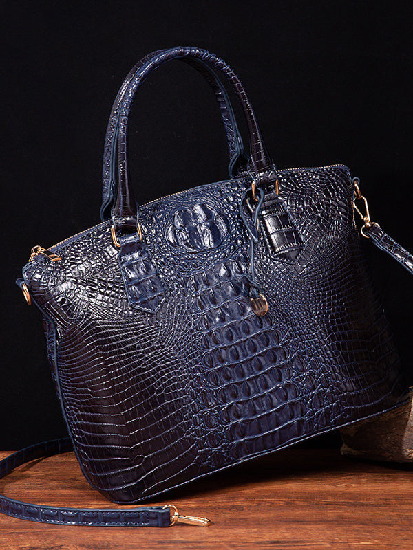 Gracefully Styled Bag for Any Occasion