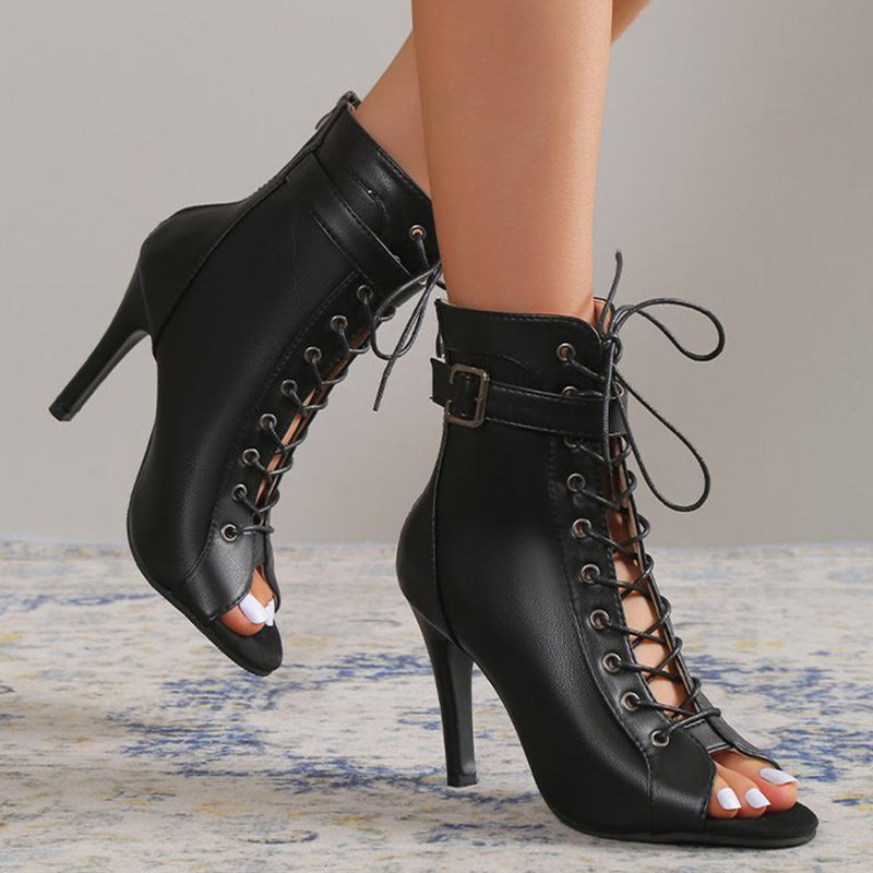 Beautifully Finished Shoes in a Timeless Design