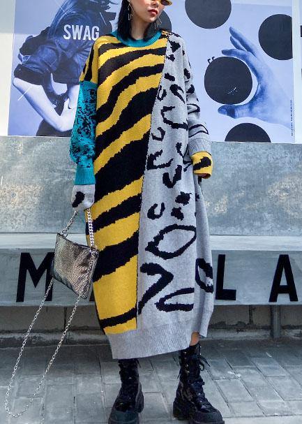 Classic Vintage Sweater with a Flattering Fit