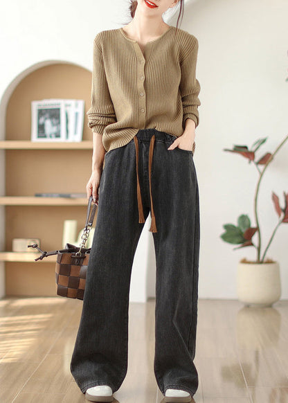 Elegantly Styled Pants for Everyday Wear