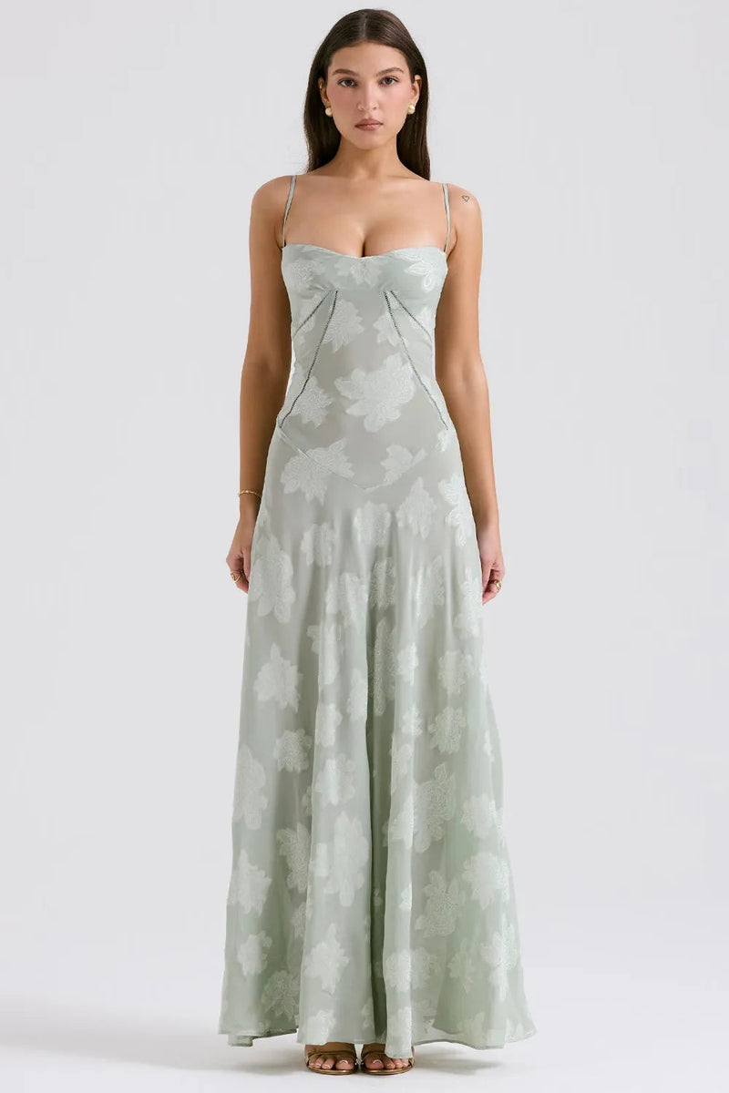 Classic Vintage & Enduringly Stylish Garment