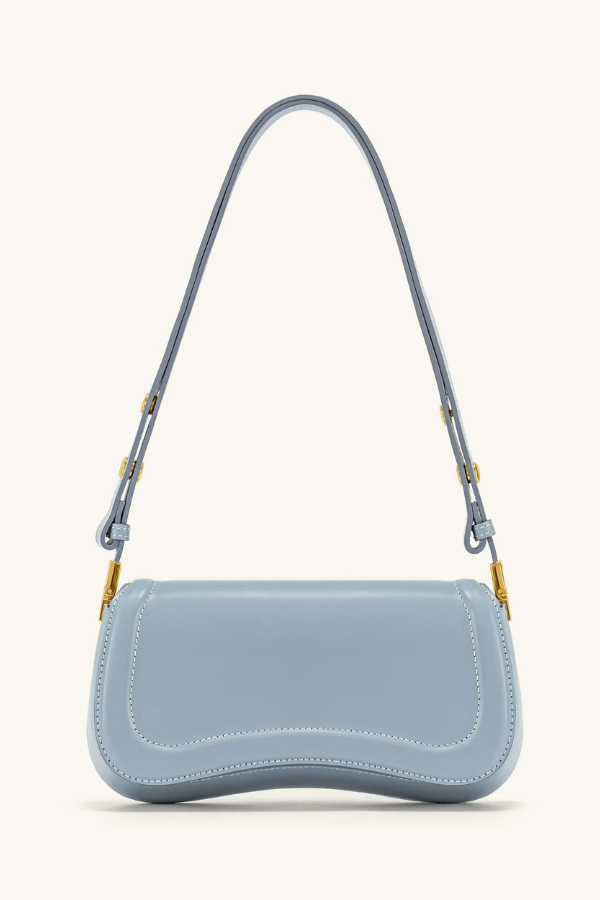 Effortlessly Elegant Garment with a Timeless Design