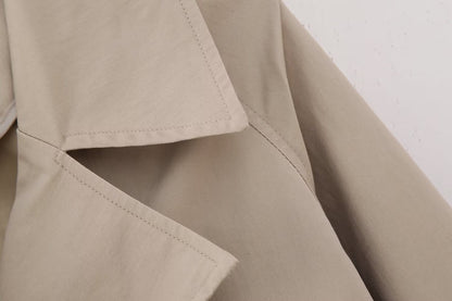 Effortlessly Elegant Jacket with a Timeless Design