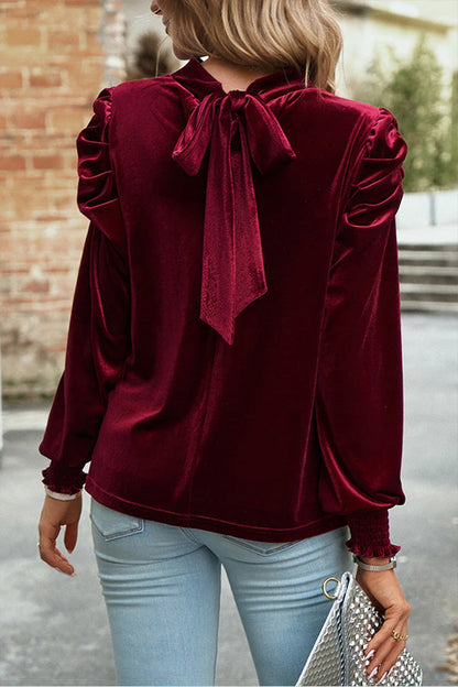 Classic Vintage Blouse with a Flattering Fit
