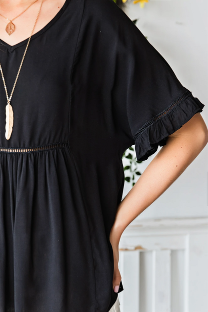 Effortlessly Elegant Blouse with a Timeless Design