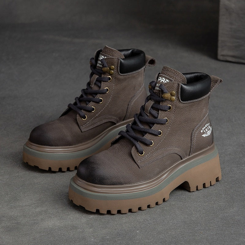 Polished Boots with an Effortless Classic Look