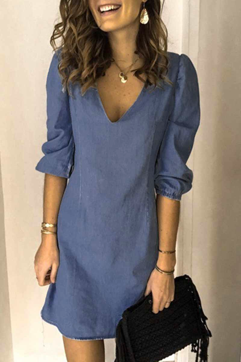 Sophisticated Dress with a Clean Classic Look