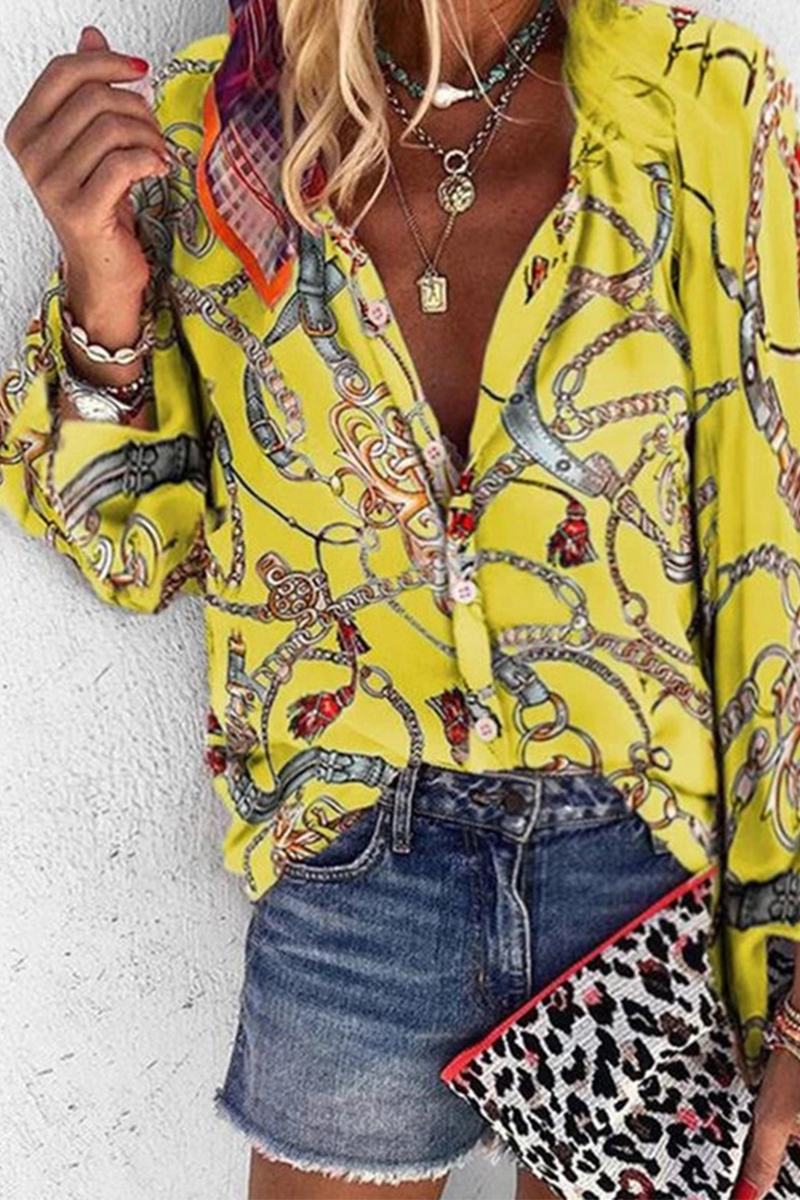 A Vintage Style Top with Delicate Timeless Details