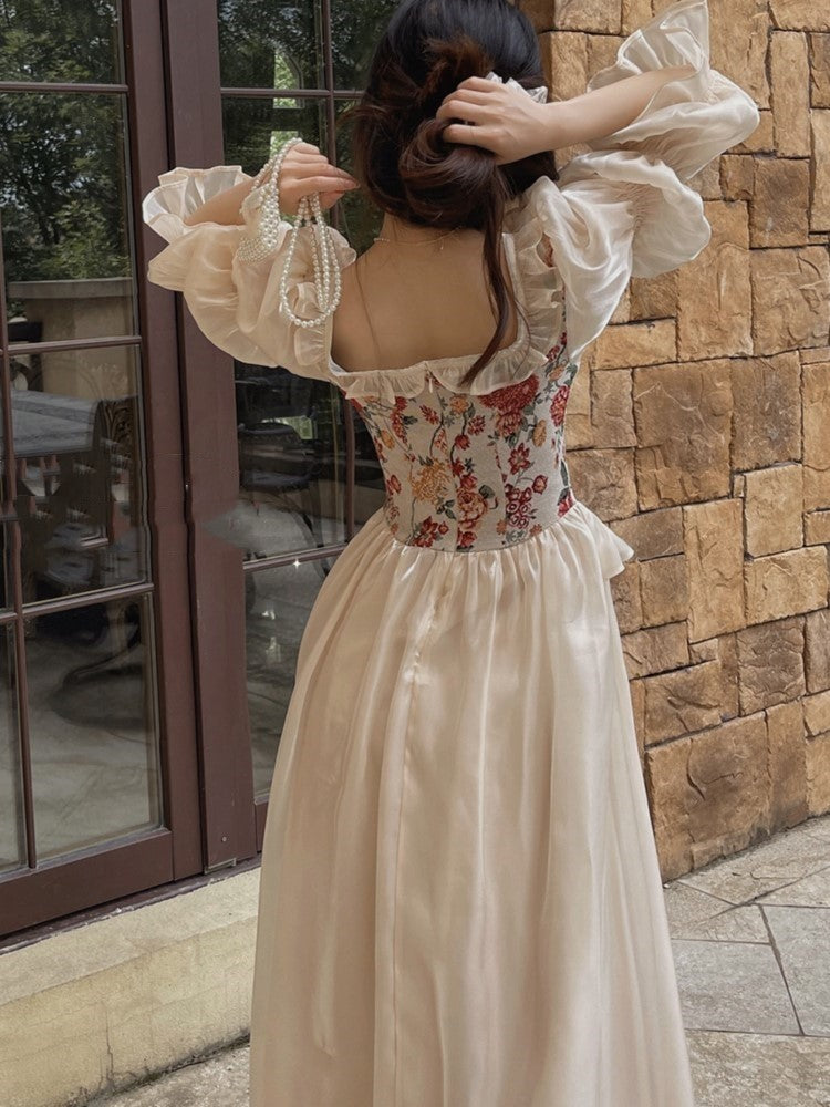 Classic Vintage & Enduringly Stylish Dress