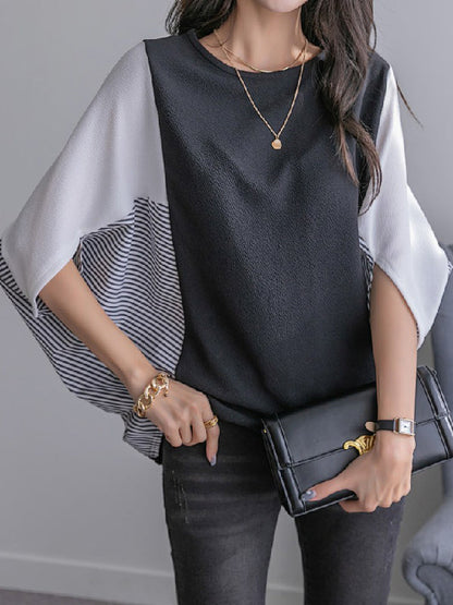 Effortlessly Elegant T-Shirt with a Timeless Design