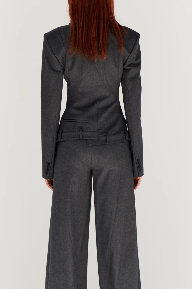 Gracefully Styled Garment for Any Occasion
