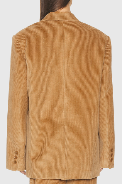 Well Tailored Garment with a Graceful Silhouette