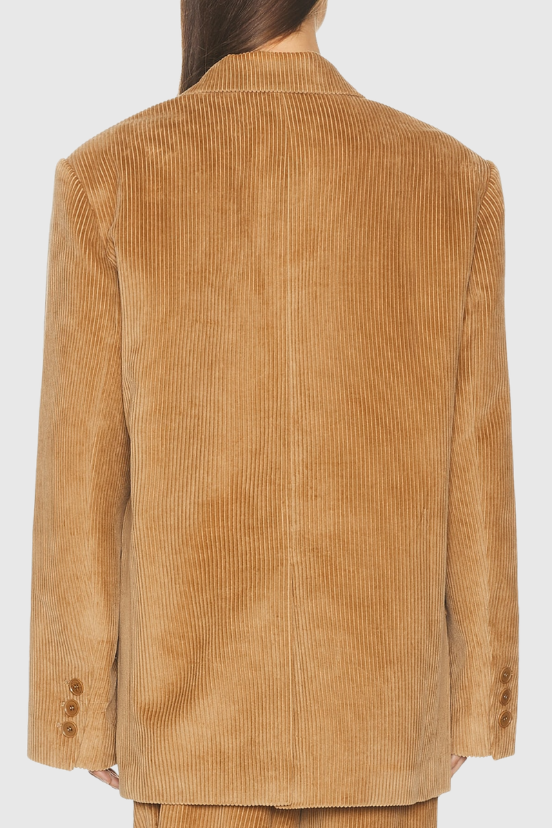 Well Tailored Garment with a Graceful Silhouette