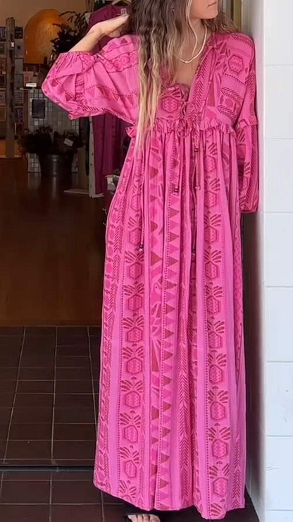 Beautifully Finished Dress in a Timeless Design
