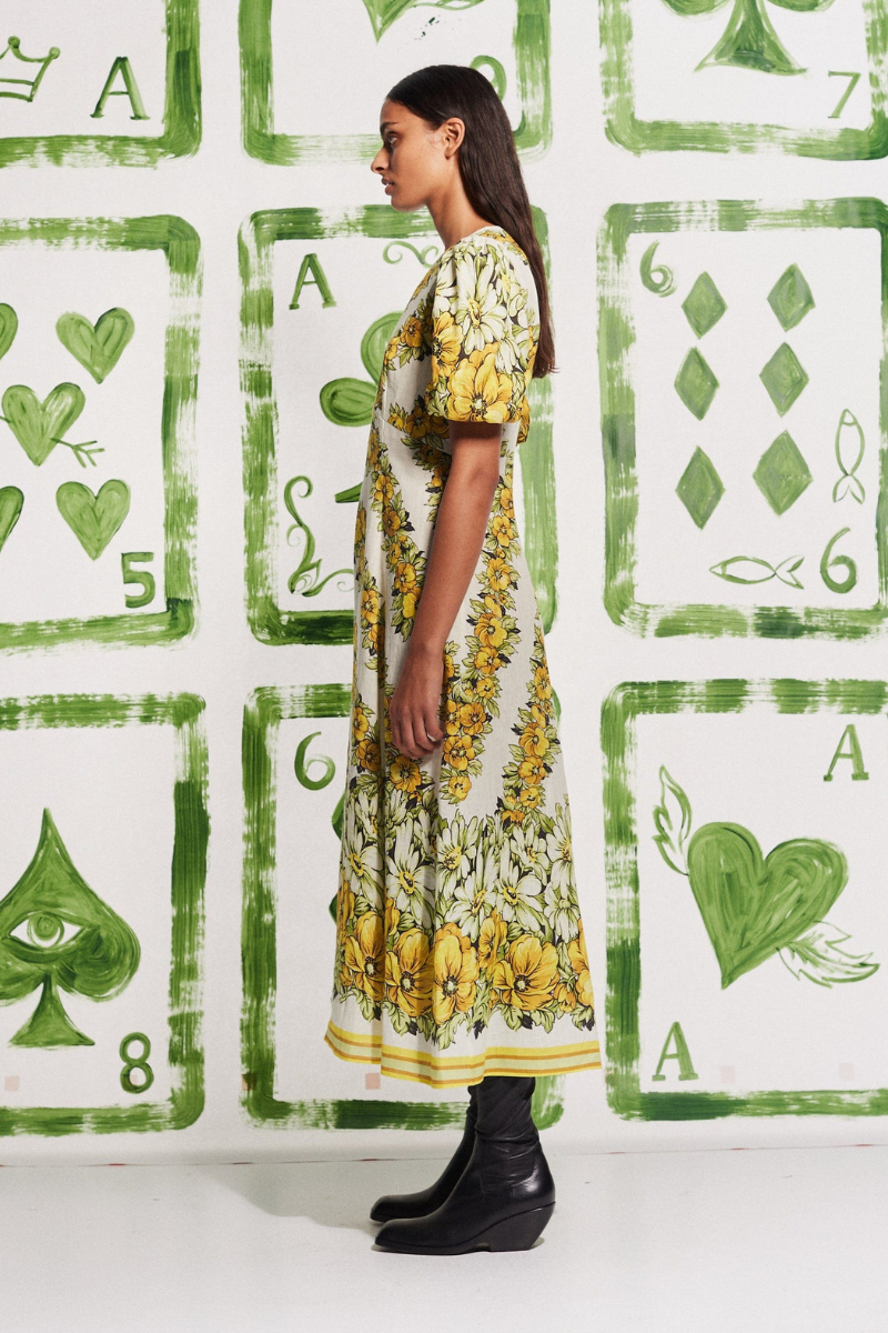 Beautifully Crafted Dress in a Classic Style