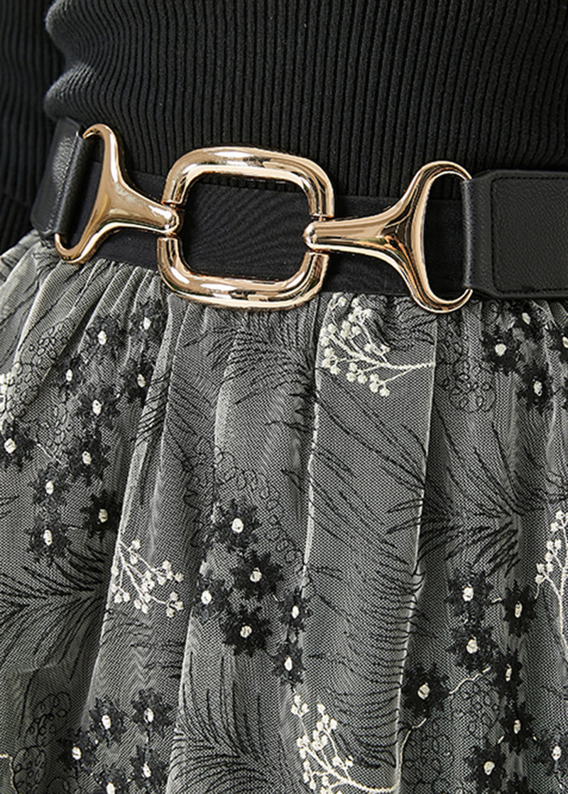 Sophisticated Garment with a Clean Classic Look