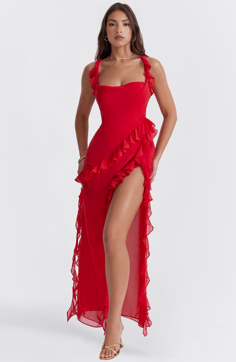 Well Tailored Dress with a Graceful Silhouette