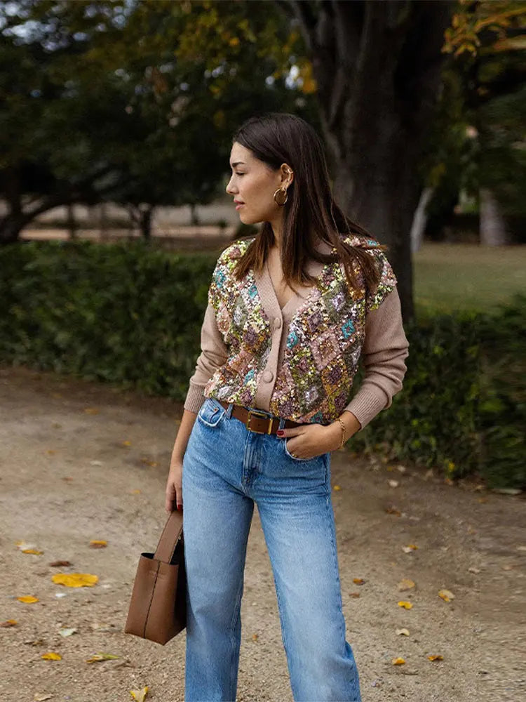 Elegantly Styled Cardigan for Everyday Wear