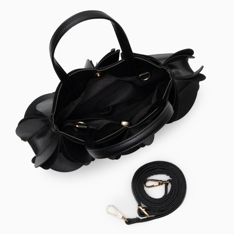 Gracefully Styled Bag for Any Occasion